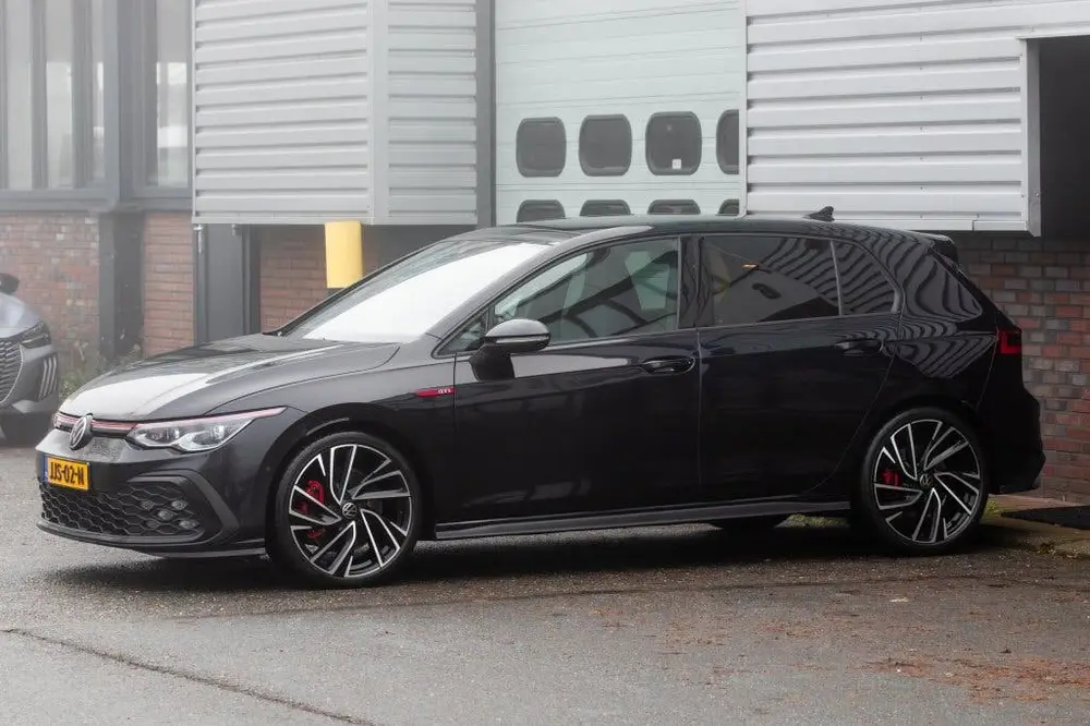 Volkswagen Golf VIII Lim. GTI (bj 2022, automaat) uit 2022, foto 2