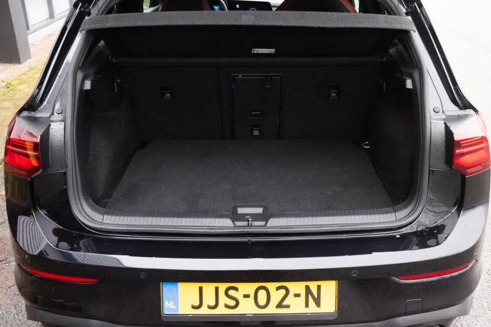 Volkswagen Golf VIII Lim. GTI (bj 2022, automaat) uit 2022, foto 5