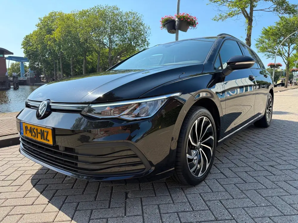 Volkswagen Golf Variant 1.0 eTSI Life Business_Massage_stoel uit 2022, foto 2