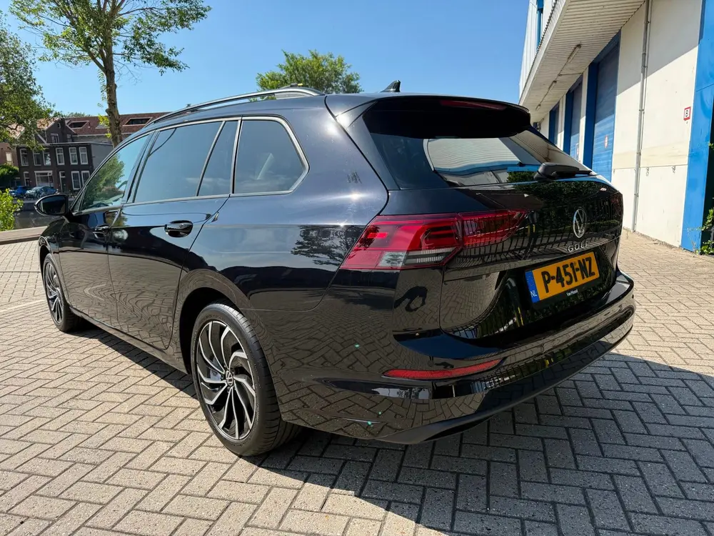 Volkswagen Golf Variant 1.0 eTSI Life Business_Massage_stoel uit 2022, foto 20