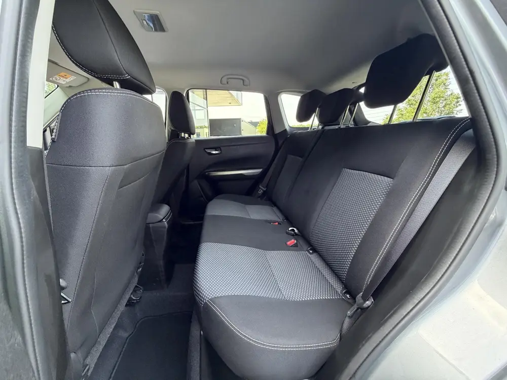Suzuki Vitara 1.4 Boosterjet Select Smart Hybrid uit 2023, foto 8