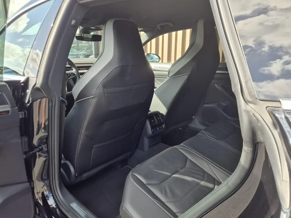 Volkswagen Arteon Shooting Brake 1.4 TSI EHybrid R-Line Business+ | Schaalstoelen | HUD | Trekhaak Arteon Shooting Brake 1.4 TSI eHybrid R-Line Busi uit 2021, foto 12