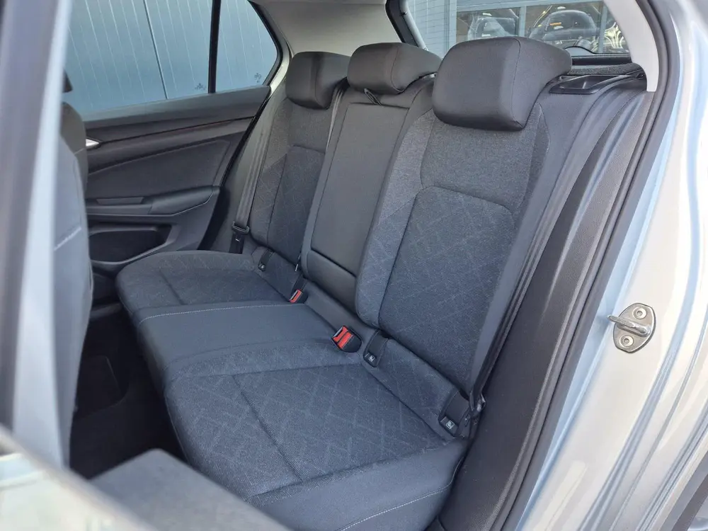 Volkswagen Golf 1.5 TSI Life Business | BTW | Carplay | Trekhaak | Camera | Navi Golf 1.5 TSI Life Business | BTW | Carplay | Trek uit 2023, foto 10