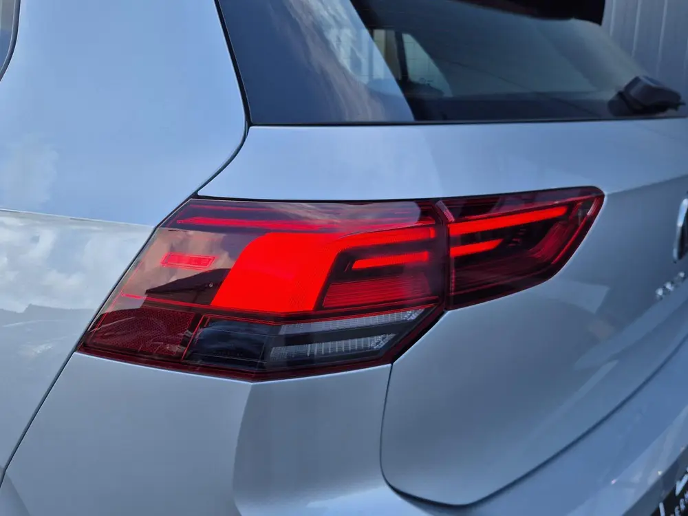 Volkswagen Golf 1.5 TSI Life Business | BTW | Carplay | Trekhaak | Camera | Navi Golf 1.5 TSI Life Business | BTW | Carplay | Trek uit 2023, foto 14