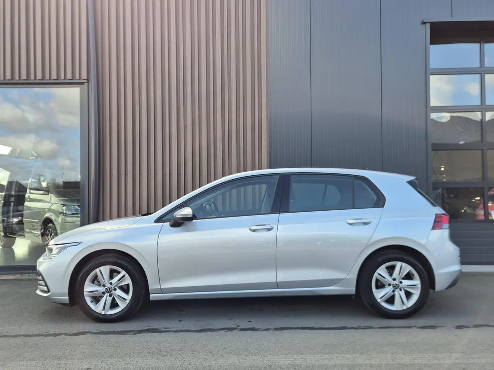 Volkswagen Golf 1.5 TSI Life Business | BTW | Carplay | Trekhaak | Camera | Navi Golf 1.5 TSI Life Business | BTW | Carplay | Trek uit 2023, foto 4