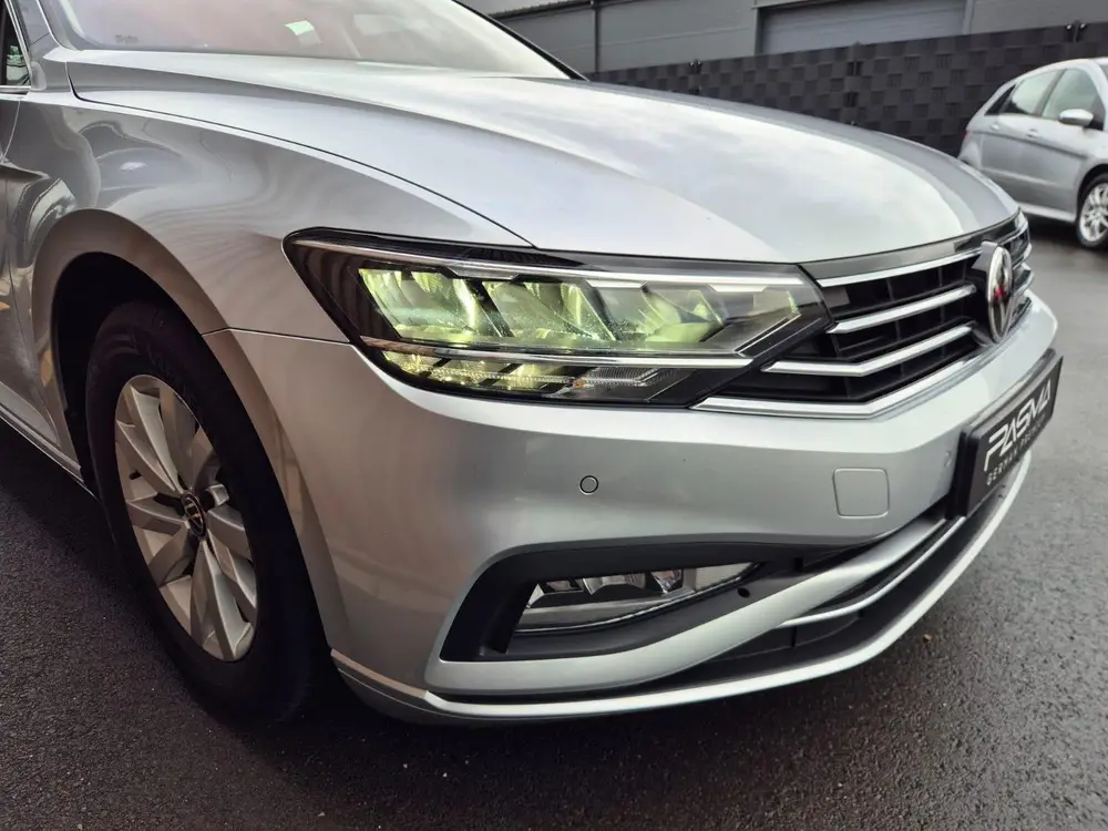 Volkswagen Passat Variant 1.5 TSI Business DSG | Virtual | LED | Elek. Achterklep Passat Variant 1.5 TSI Business DSG | Virtual | L uit 2021, foto 20