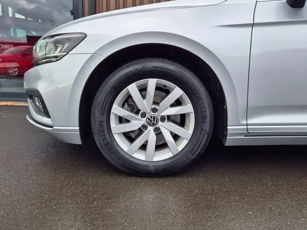 Volkswagen Passat Variant 1.5 TSI Business DSG | Virtual | LED | Elek. Achterklep Passat Variant 1.5 TSI Business DSG | Virtual | L uit 2021, foto 5