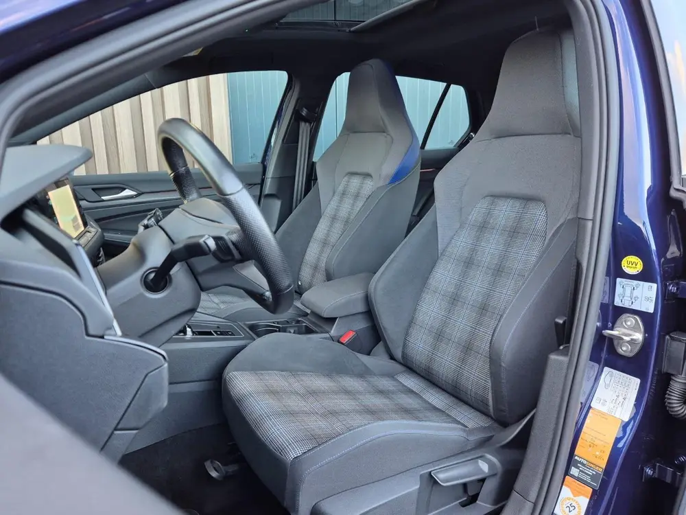 Volkswagen Golf 1.4 EHybrid GTE 245pk | BTW | Pano | Trekhaak | LED | Stuur- Stoelverw. Golf 1.4 eHybrid GTE 245pk | BTW | Pano | Trekhaa uit 2022, foto 10