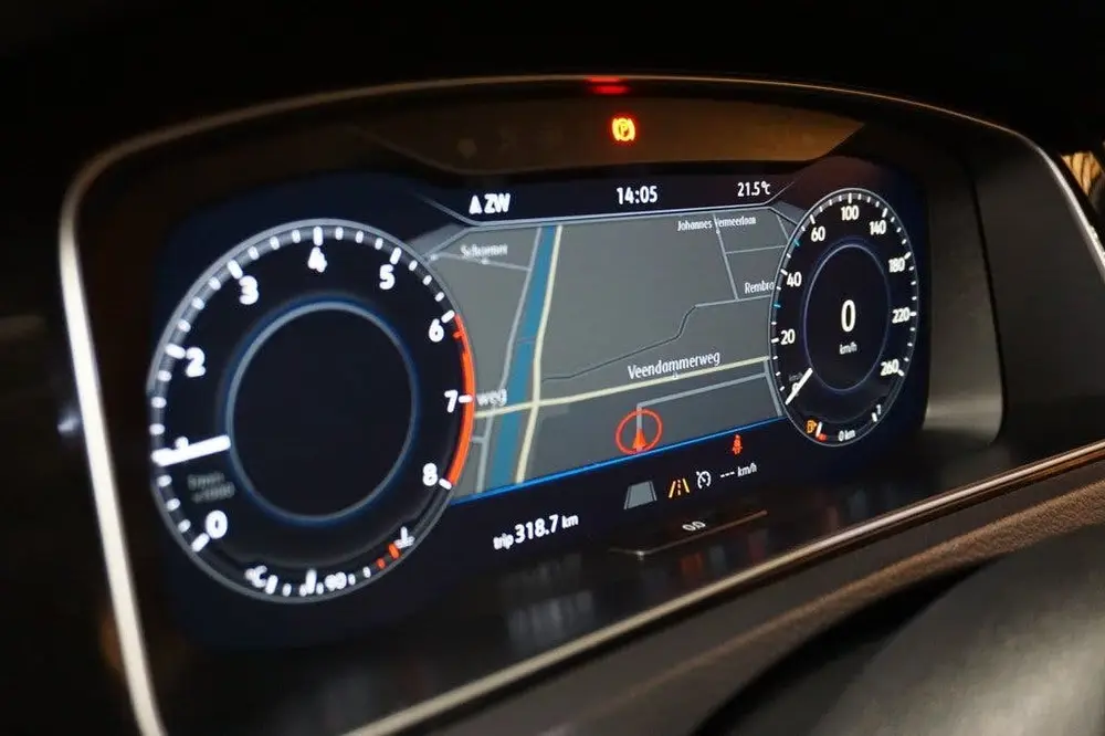 Volkswagen GOLF 1.5 TSI HIGHLINE BUSINESS R-LINE uit 2019, foto 7