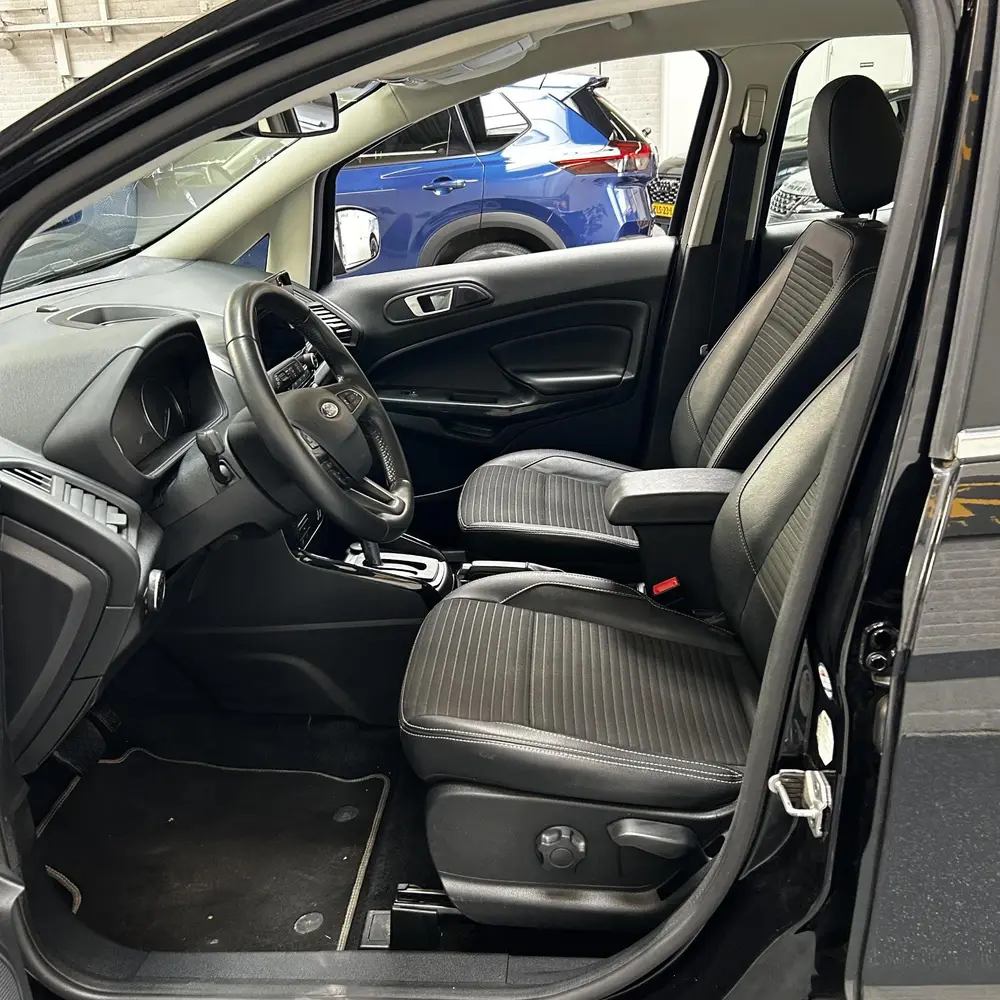 Ford EcoSport 1.0 EcoBoost Titanium uit 2020, foto 2