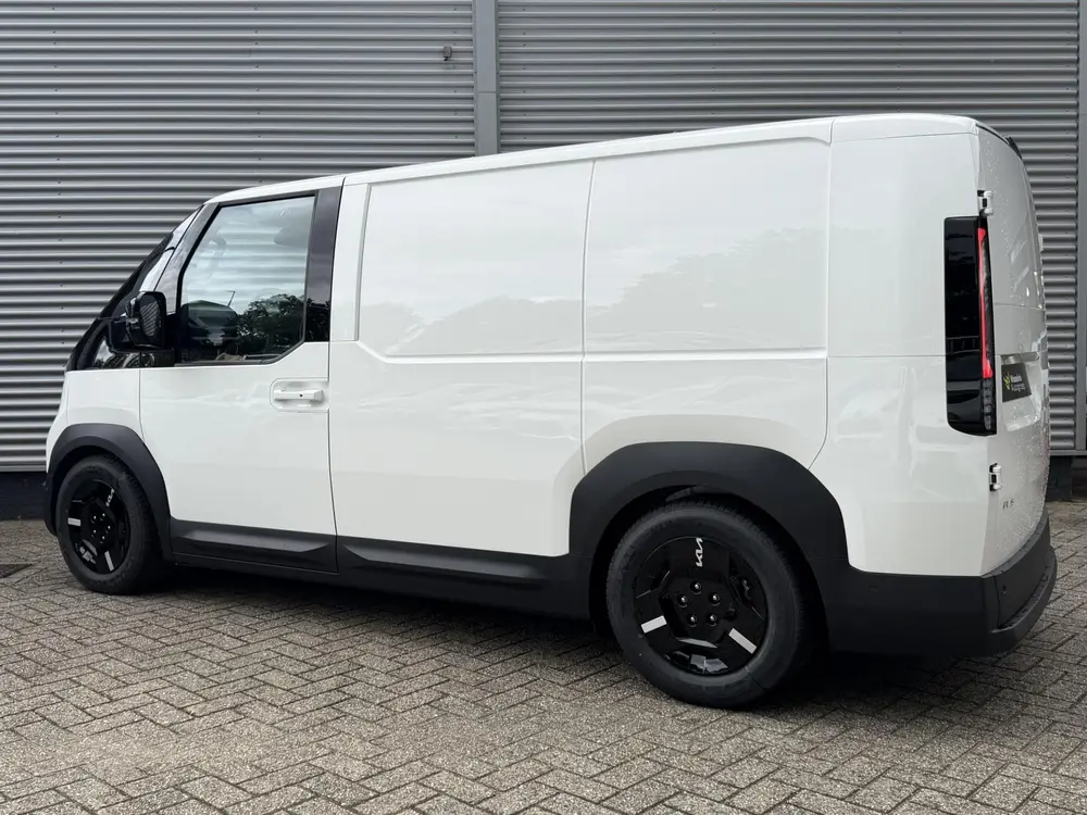 Kia PV5 L2H1 Plus 71.2 kWh uit 2026, foto 3