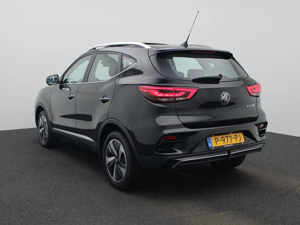 MG ZS Standard Range Luxury 50 kWh uit 2022, foto 2