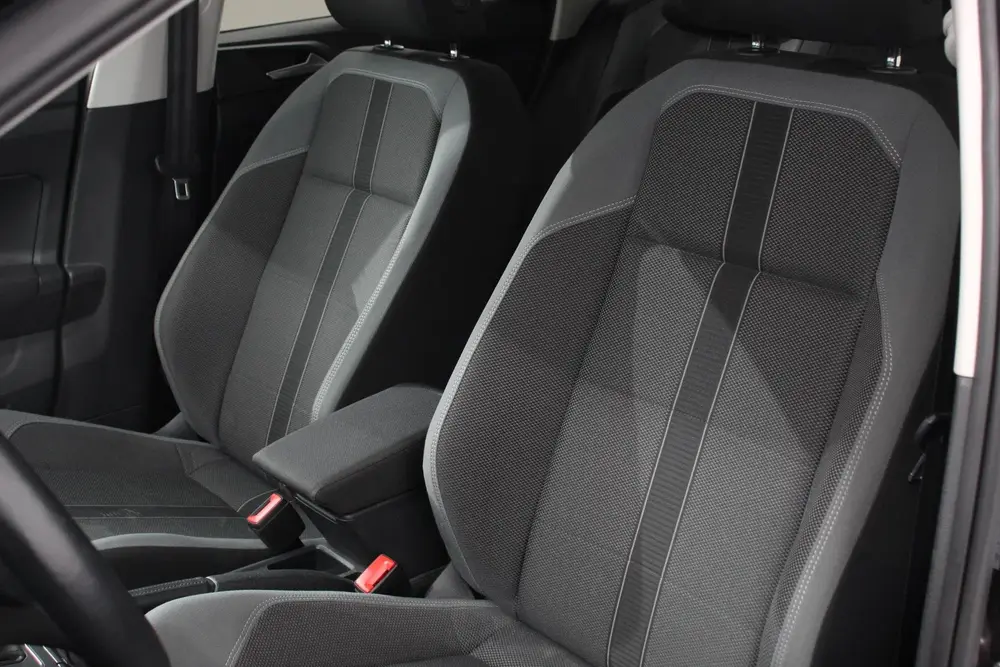 Volkswagen Polo 1.0 TSI 110 pk DSG Highline Navigatie Apple uit 2020, foto 10