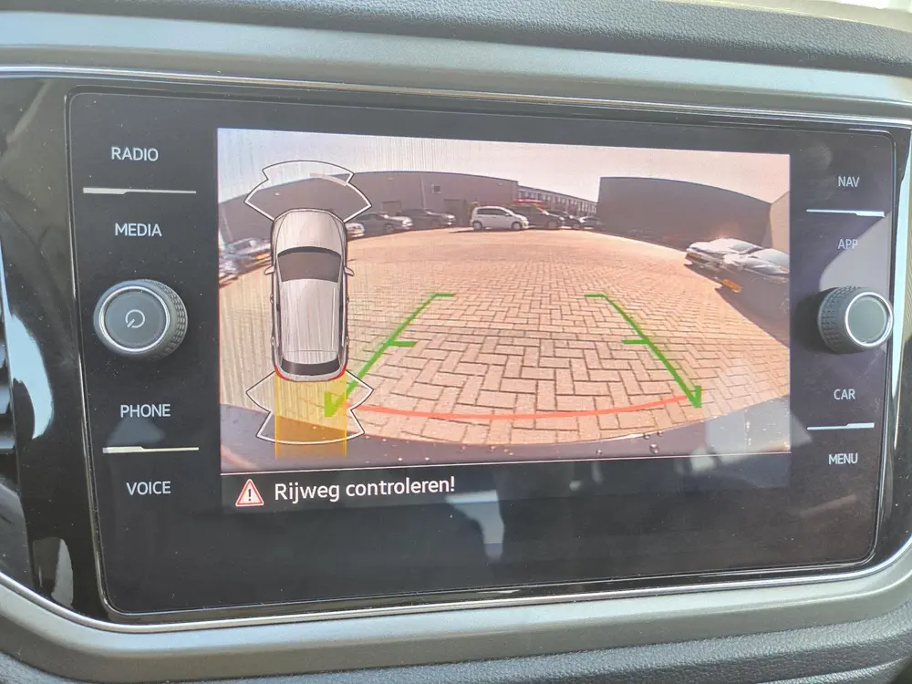 Volkswagen T-Roc 1.5 TSI Sport / Stoelverwarming / Achteruit uit 2020, foto 6