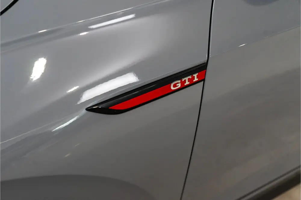 Volkswagen Golf 2.0 TSI GTI Clubsport 301 PK | IQ | Pano | S uit 2021, foto 16