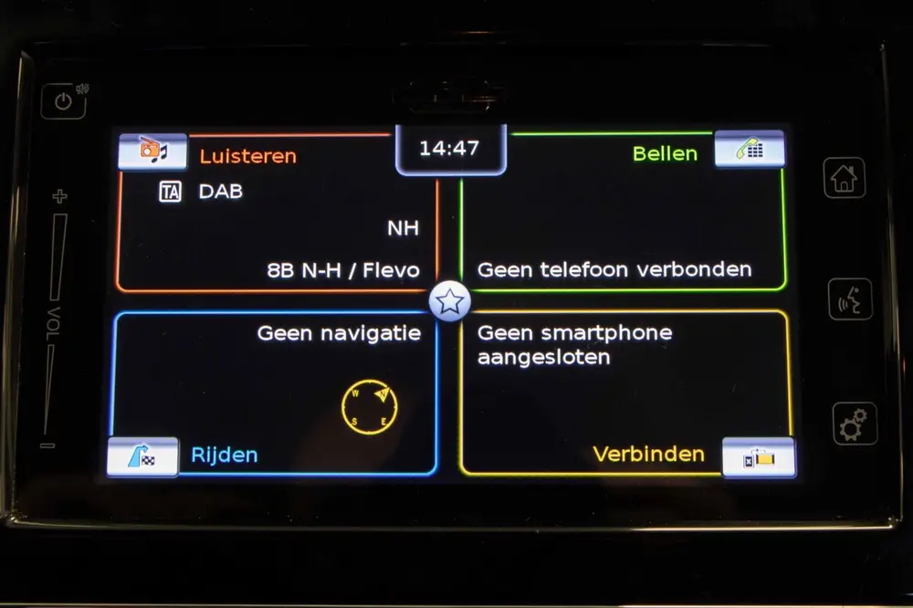 Suzuki Vitara 1.0 Boosterjet | Camera | Navi | DAB | Automaa uit 2019, foto 15