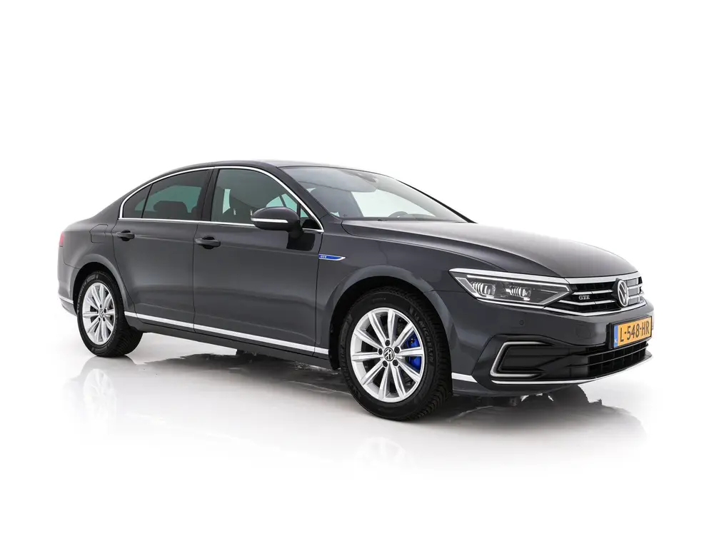 Volkswagen Passat 1.4 TSI GTE Business (Plug-In) (INCL-BTW) uit 2021