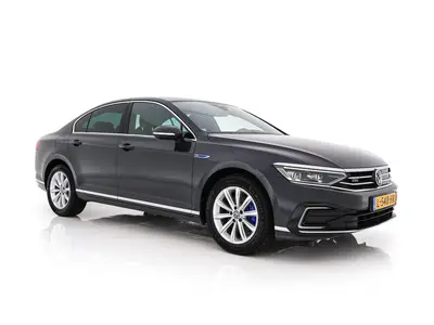 Volkswagen Passat 1.4 TSI GTE Business (Plug-In) (INCL-BTW) uit 2021