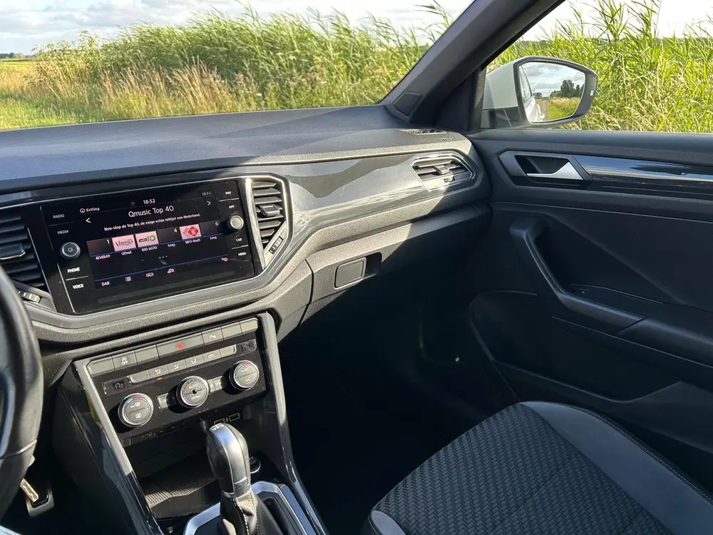 Volkswagen T-Roc 1.5 TSI Sport | R-Line | LED | Adaptieve Cr uit 2019, foto 13
