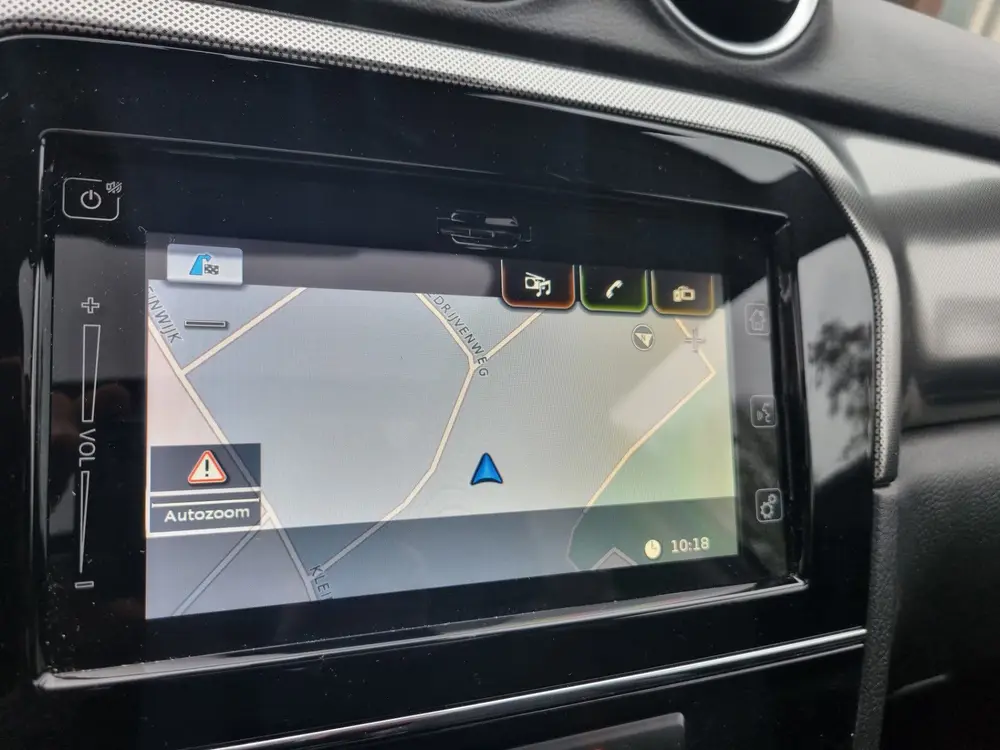Suzuki Vitara 1.4 Boosterjet Stijl Automaat Panoramadak uit 2019, foto 19