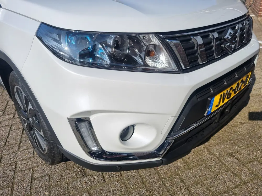 Suzuki Vitara 1.4 Boosterjet Stijl Automaat Panoramadak uit 2019, foto 9