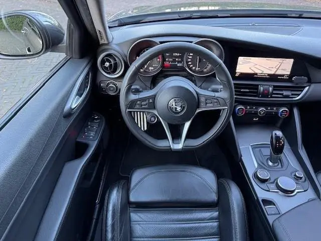 Alfa Romeo Giulia Veloce 2.0T 280PK AWD Q4 Acruise/Navi/Xeno uit 2019, foto 12