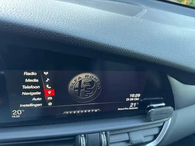 Alfa Romeo Giulia Veloce 2.0T 280PK AWD Q4 Acruise/Navi/Xeno uit 2019, foto 17