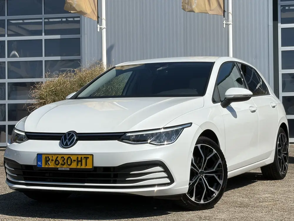 Volkswagen Golf 1.5 eTSI Style 150pk DSG | Virtual Cockpit | uit 2020