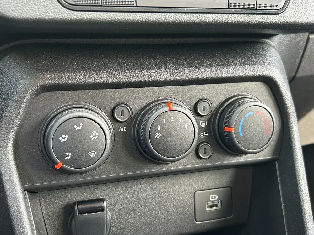 Dacia Sandero 1.0 TCe 100 Bi-Fuel Expression / Dealer Onderh uit 2021, foto 12
