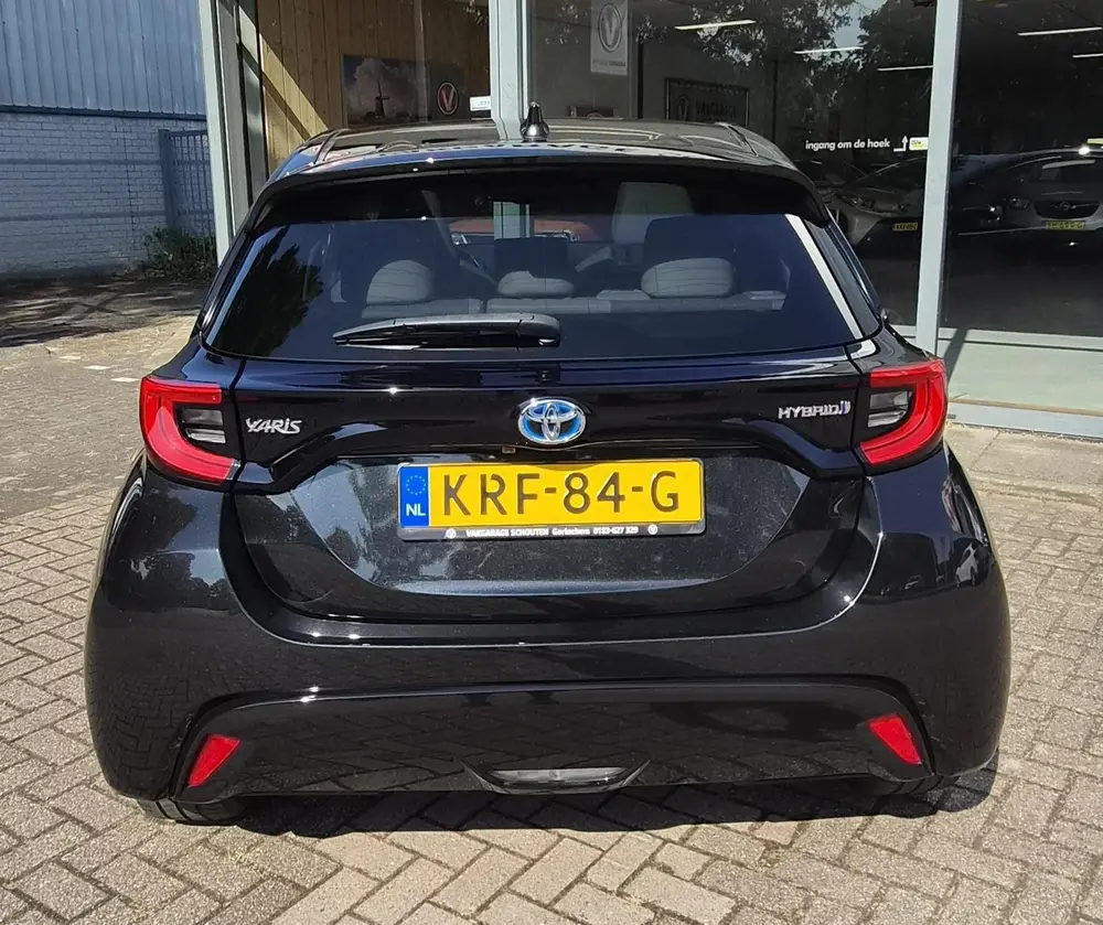 Toyota Yaris 1.5 Hybrid Executive Sport uit 2023, foto 6