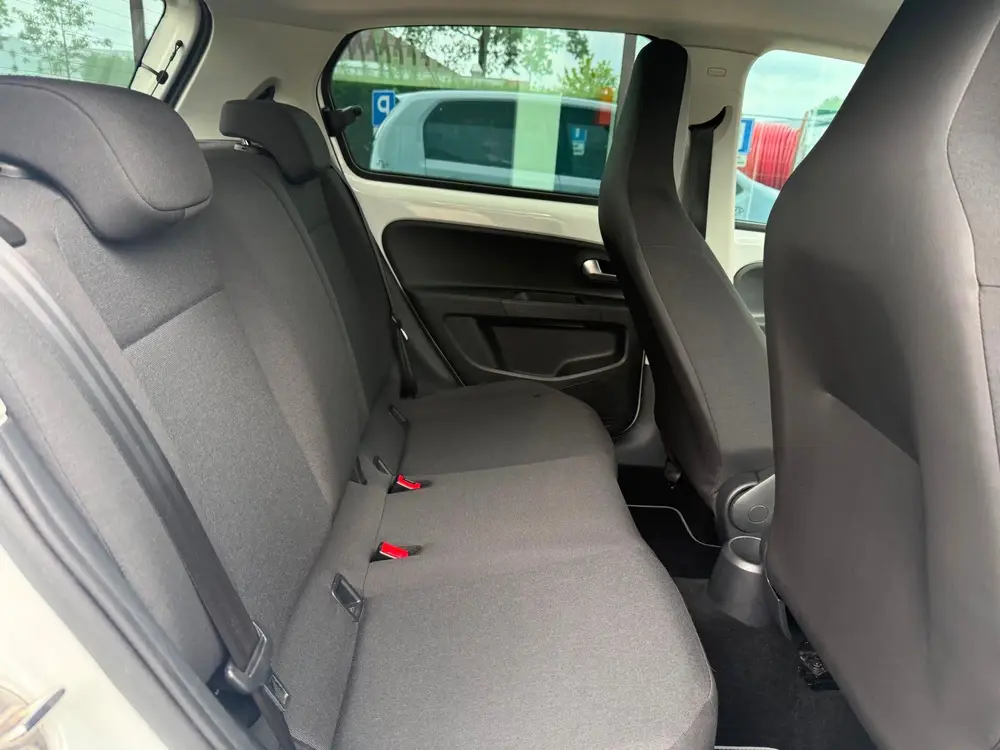 Volkswagen Up! 1.0 R-Line - Winterpakket - Navi - Airco - Bl uit 2020, foto 19
