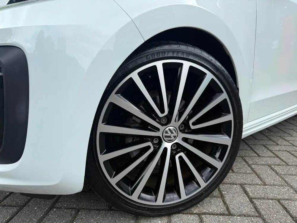 Volkswagen Up! 1.0 R-Line - Winterpakket - Navi - Airco - Bl uit 2020, foto 9