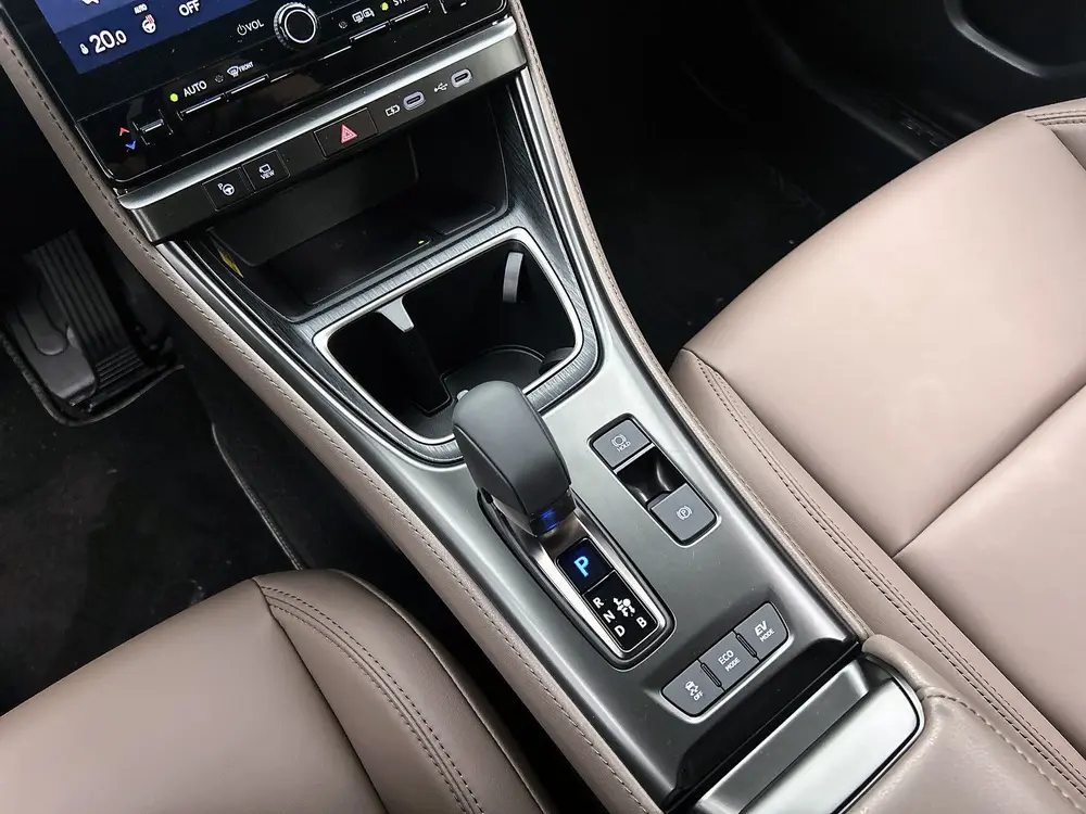Lexus LBX Elegant 2WD uit 2024, foto 11