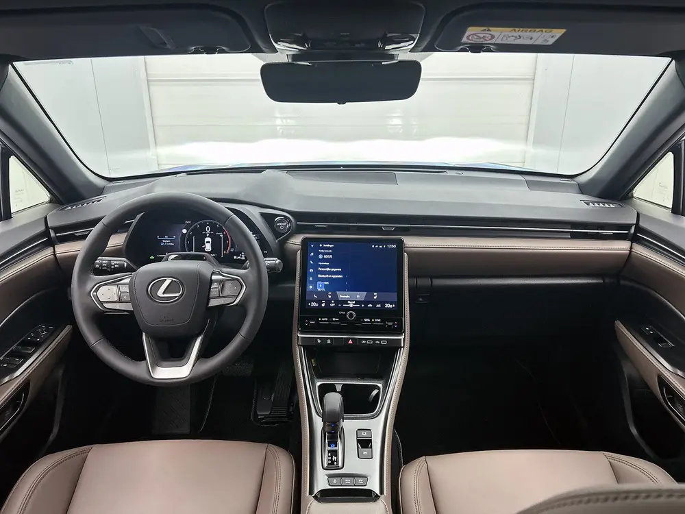 Lexus LBX Elegant 2WD uit 2024, foto 4