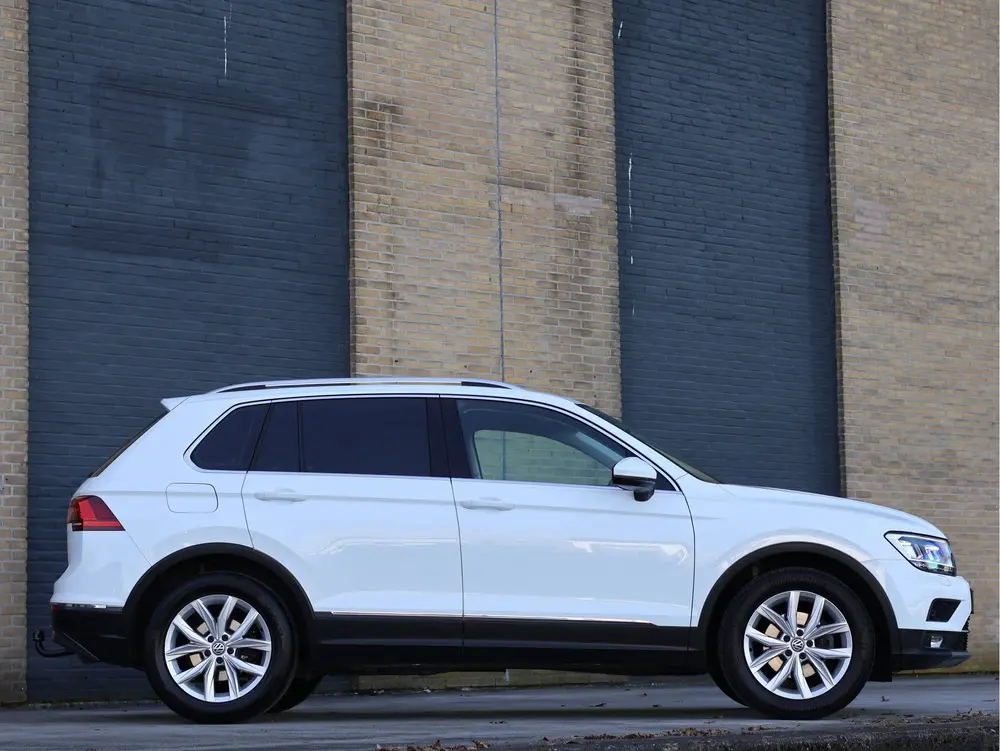Volkswagen Tiguan 1.5 TSI Highline DSG | LED | ACC | Navi | uit 2020, foto 16
