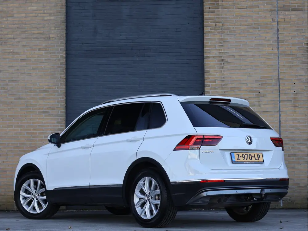 Volkswagen Tiguan 1.5 TSI Highline DSG | LED | ACC | Navi | uit 2020, foto 2