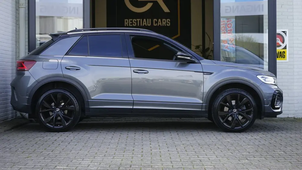 Volkswagen T-Roc R-Line 1.5 TSI BLACK STYLE-AUTOMAAT-ACC-CAM uit 2022, foto 6