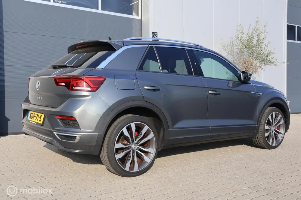 Volkswagen T-Roc 1.5 TSI DSG R-Line I Camera | ACC | LED uit 2019, foto 2