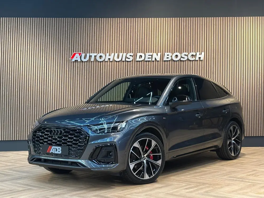 Audi Q5 55 TFSI e Quattro S Line 367PK uit 2022