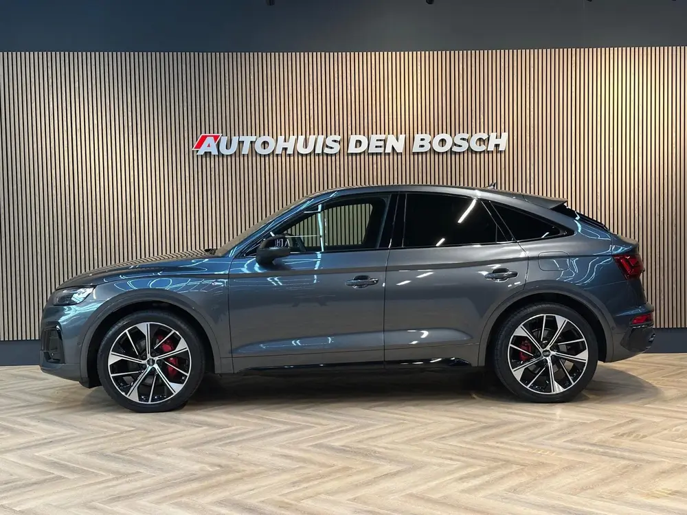 Audi Q5 55 TFSI e Quattro S Line 367PK uit 2022, foto 3