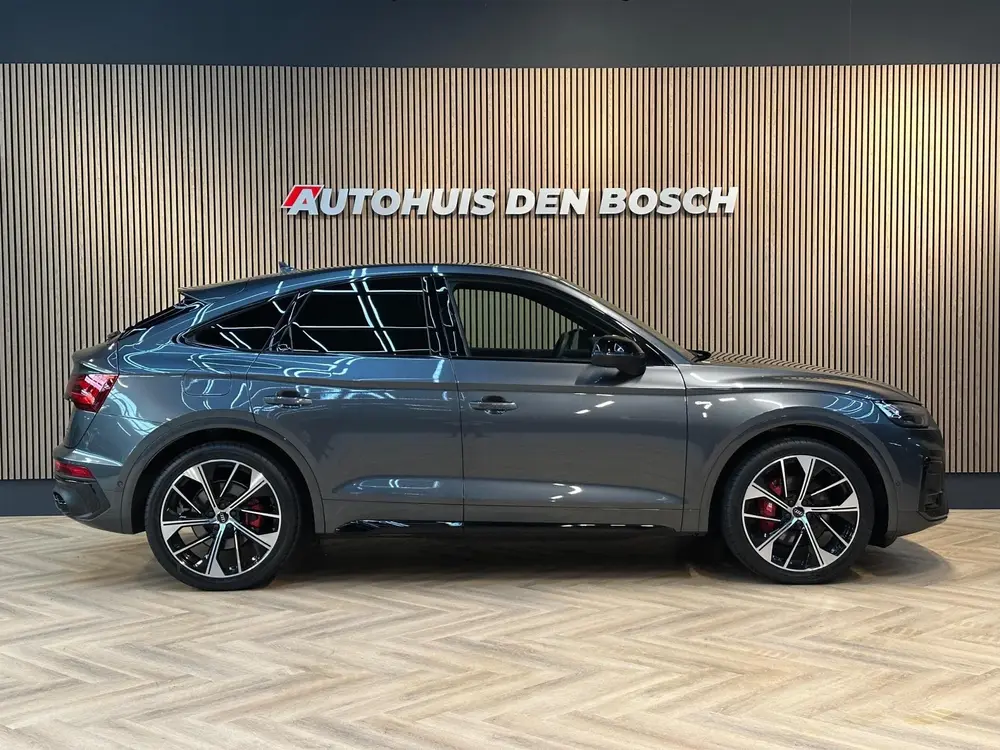 Audi Q5 55 TFSI e Quattro S Line 367PK uit 2022, foto 4