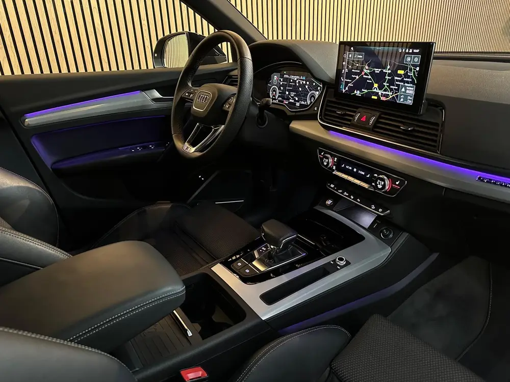 Audi Q5 55 TFSI e Quattro S Line 367PK uit 2022, foto 5