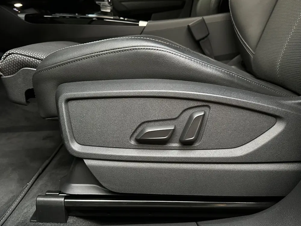 Audi Q5 55 TFSI e Quattro S Line 367PK uit 2022, foto 9