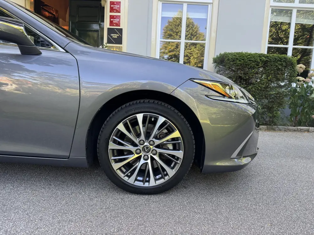 Lexus ES 300h Preference Line Business (bj 2021, automaat) uit 2021, foto 4
