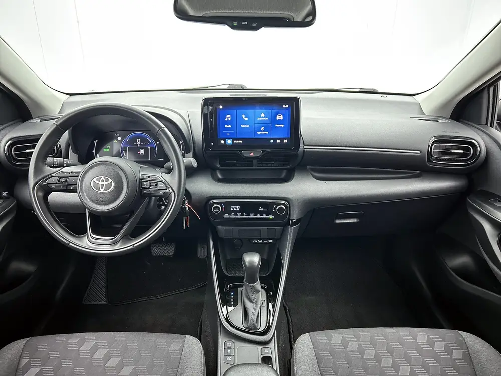 Toyota Yaris 1.5 Hybrid 115 First Edition Limited uit 2024, foto 4