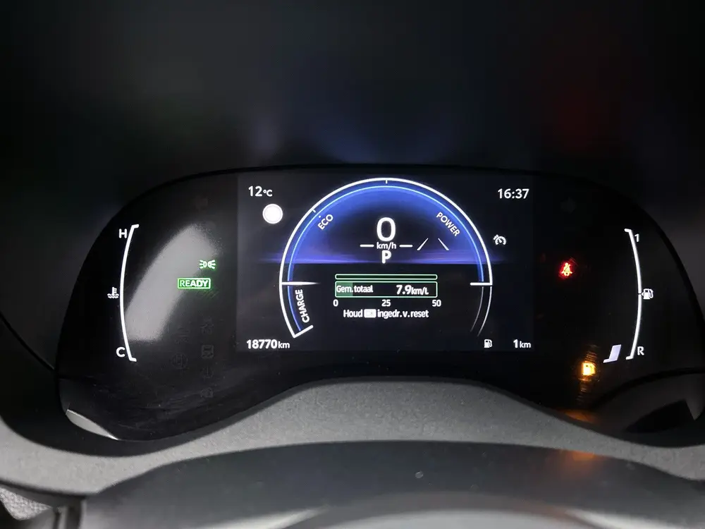 Toyota Yaris 1.5 Hybrid 115 First Edition Limited uit 2024, foto 5