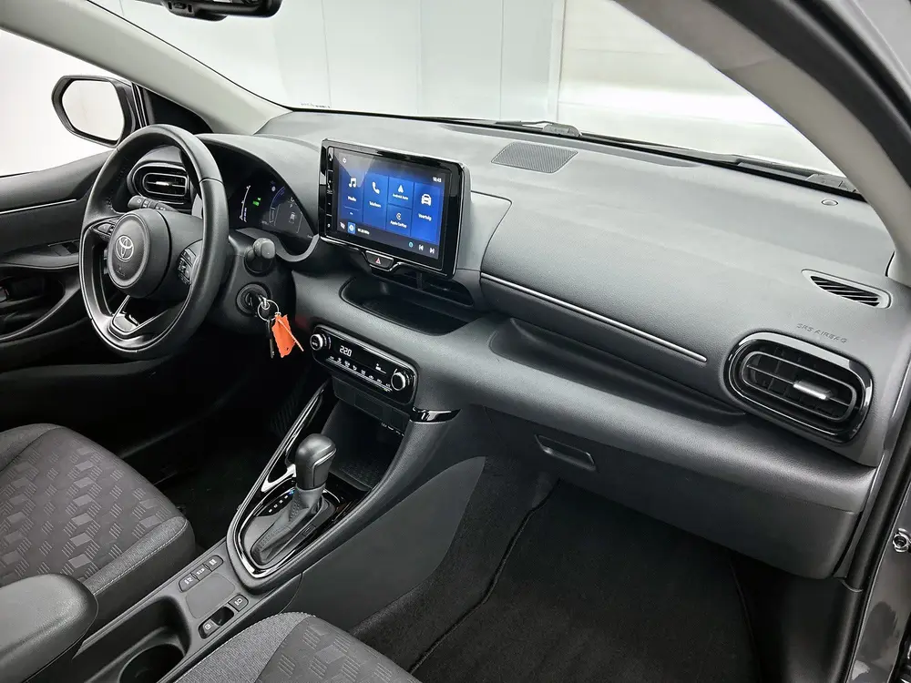 Toyota Yaris 1.5 Hybrid 115 First Edition Limited uit 2024, foto 6