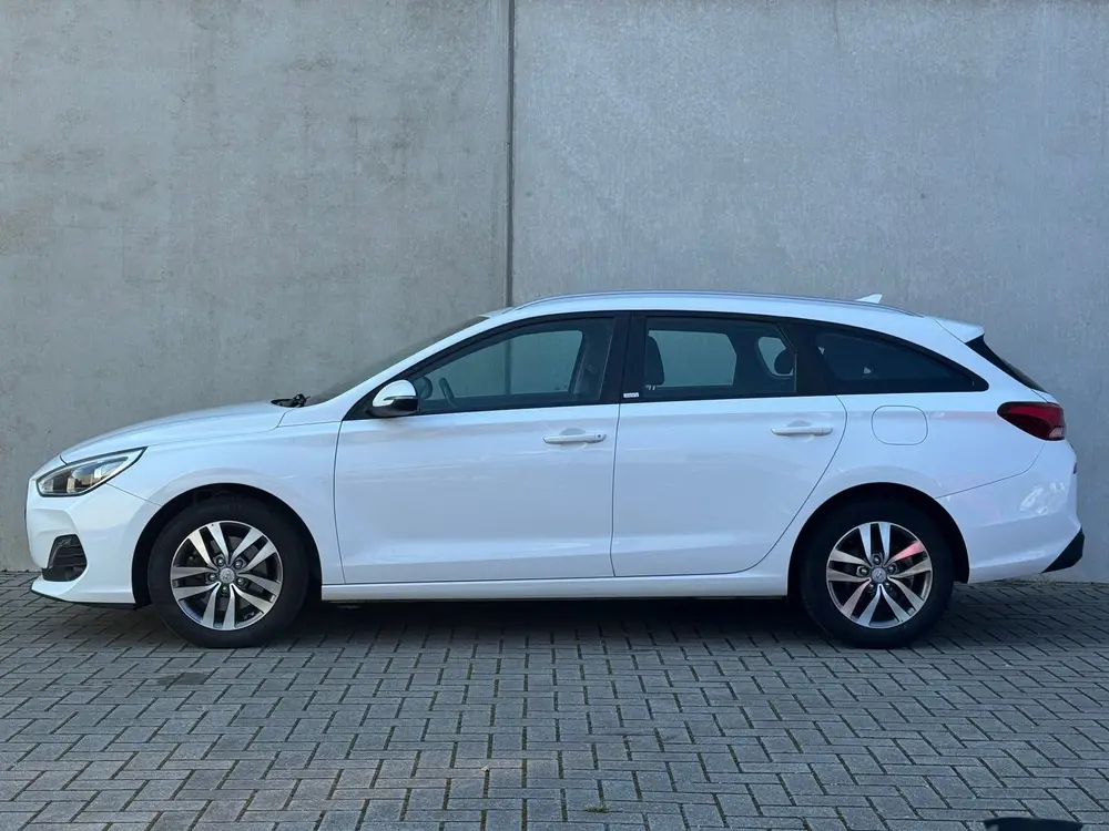 Hyundai i30 1.0 T-GDi Comfort CAR PLAY STL VERW STR VE uit 2020, foto 2