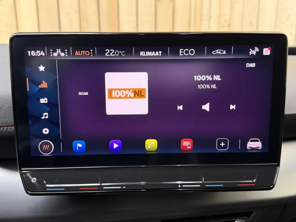 Cupra Born Adrenaline One 62 kWh Stuur en- stoelverwa uit 2022, foto 12