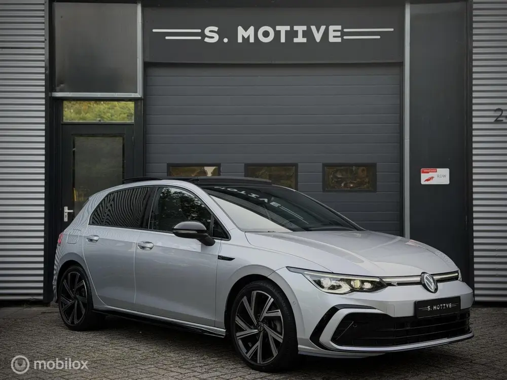 Volkswagen Golf 1.5 eTSI R-Line H&K, Pano, Hub, IQ, Sfeer, C uit 2023, foto 12